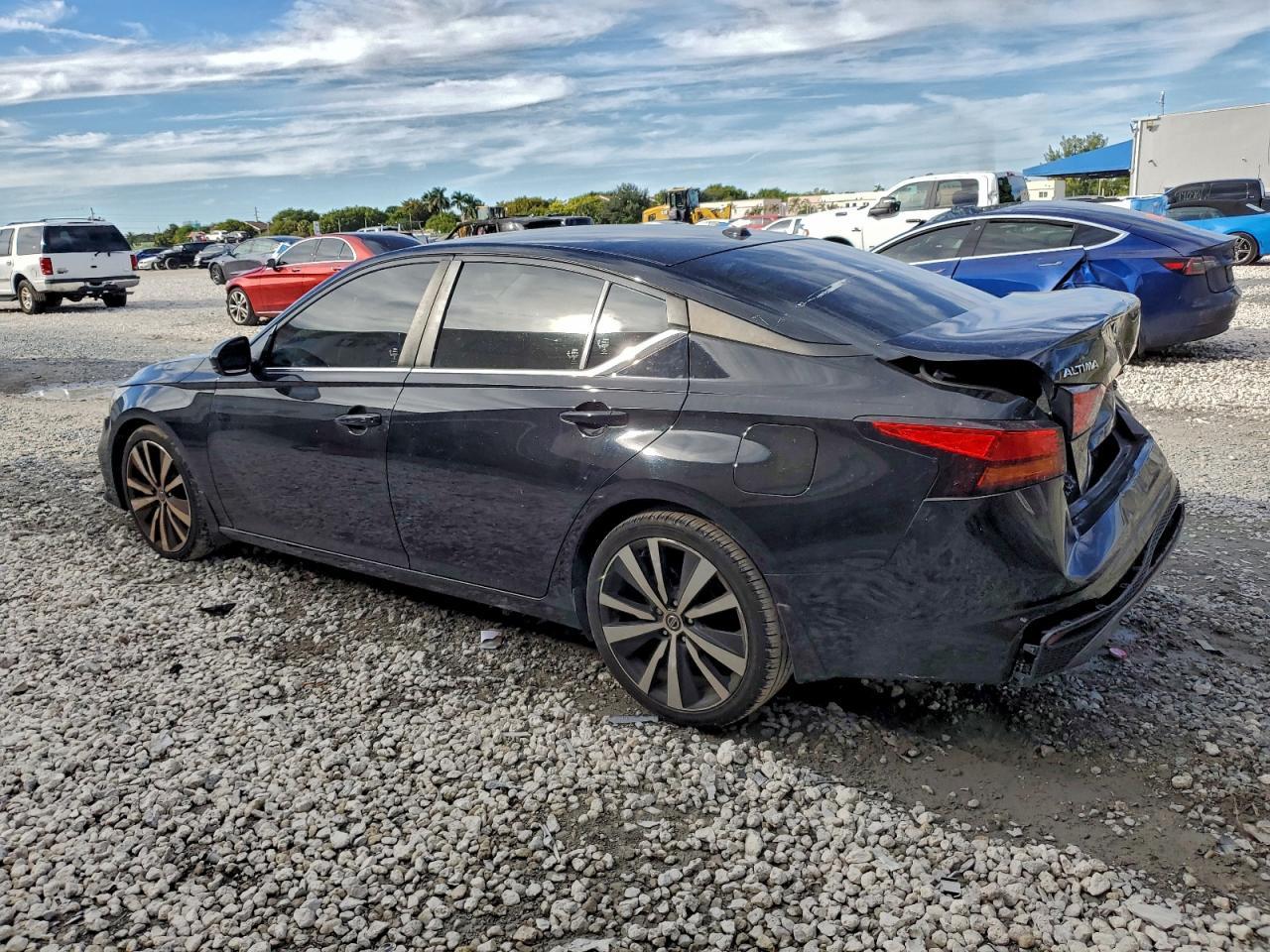2019 NISSAN ALTIMA