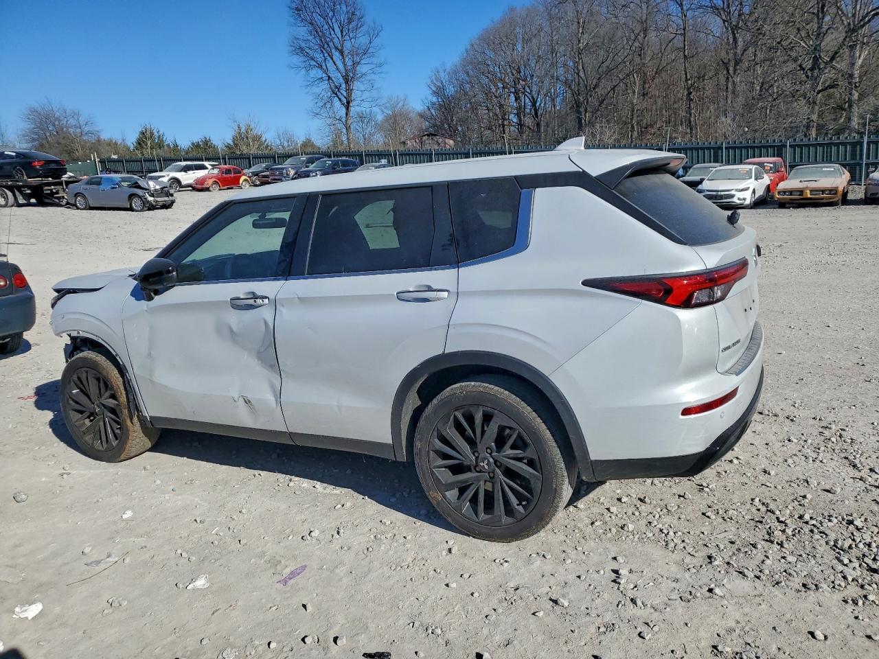 2024 MITSUBISHI outlander