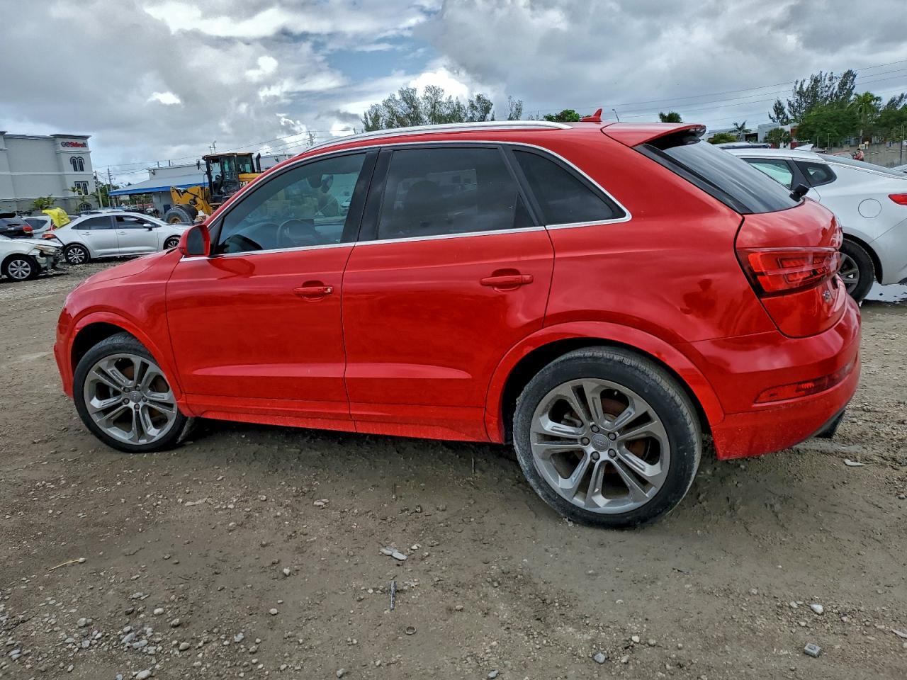 2016 AUDI Q3