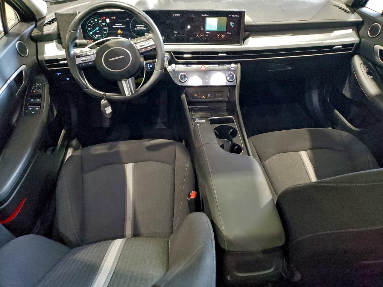 2025 HYUNDAI SONATA