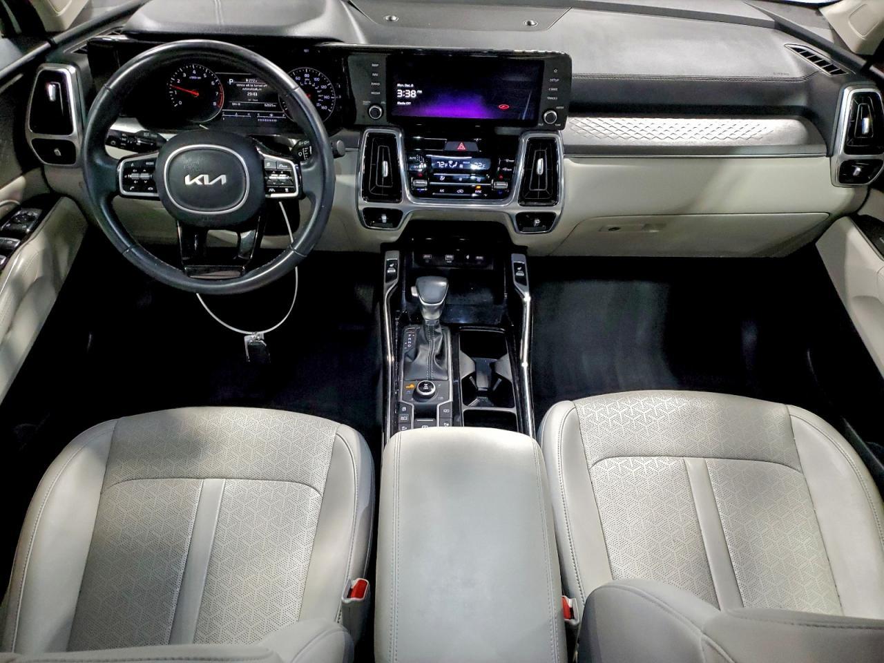 2022 KIA SORENTO