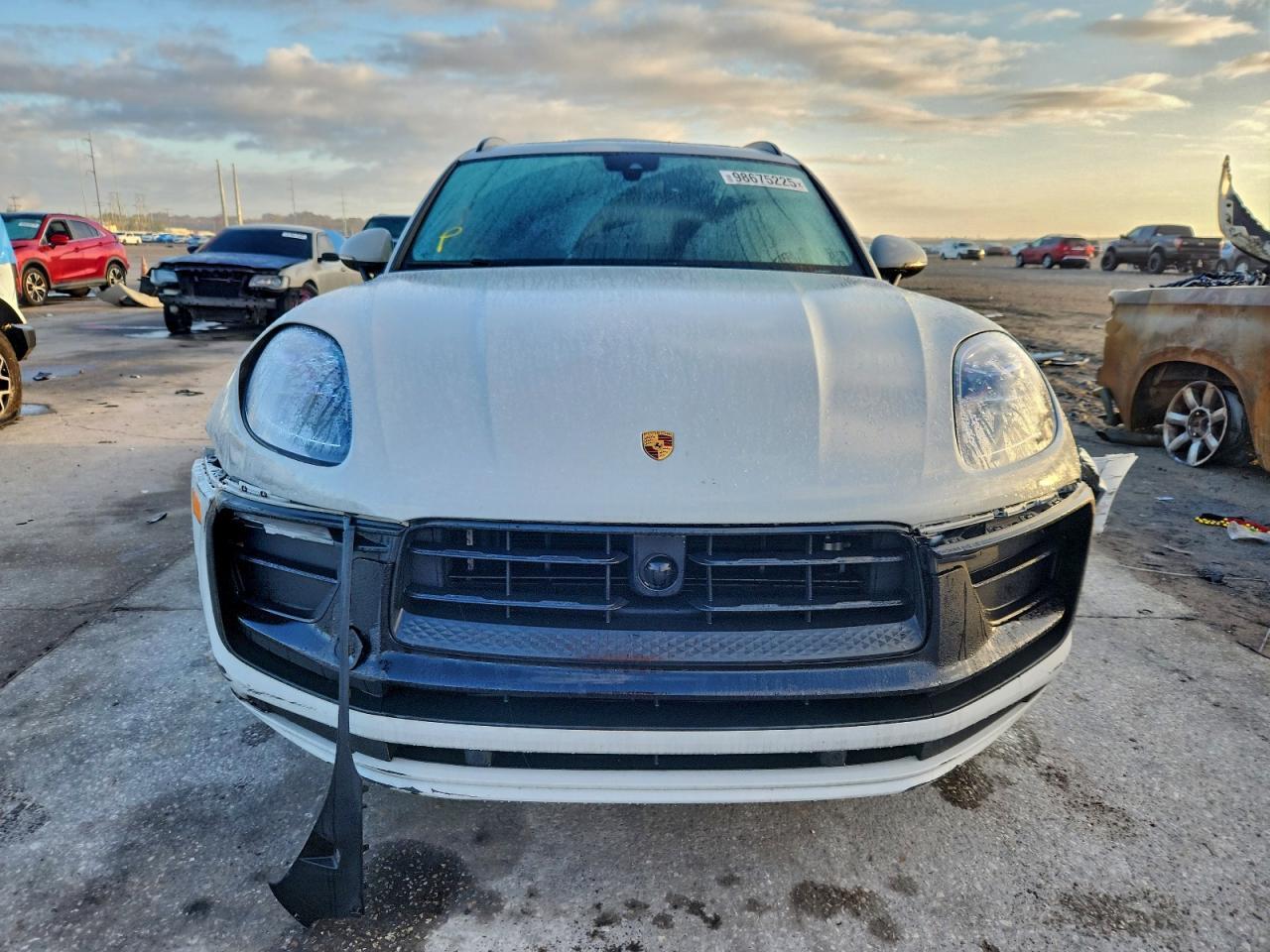 2024 PORSCHE Macan