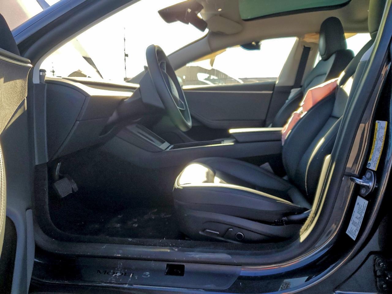 2025 TESLA MODEL 3