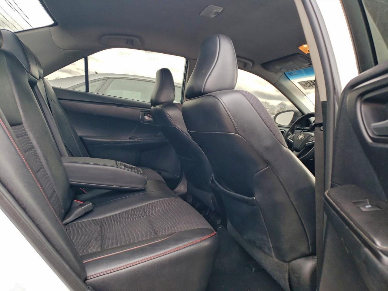 2015 TOYOTA CAMRY