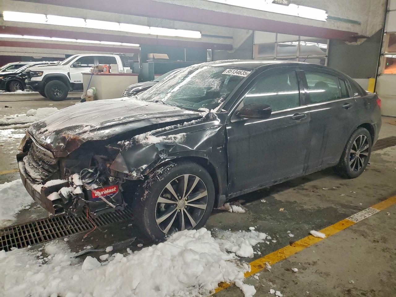 2014 CHRYSLER 200