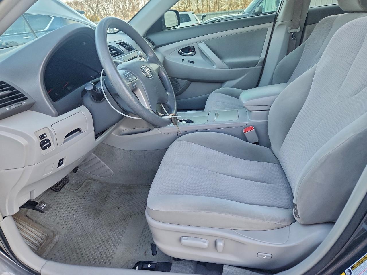 2010 TOYOTA CAMRY