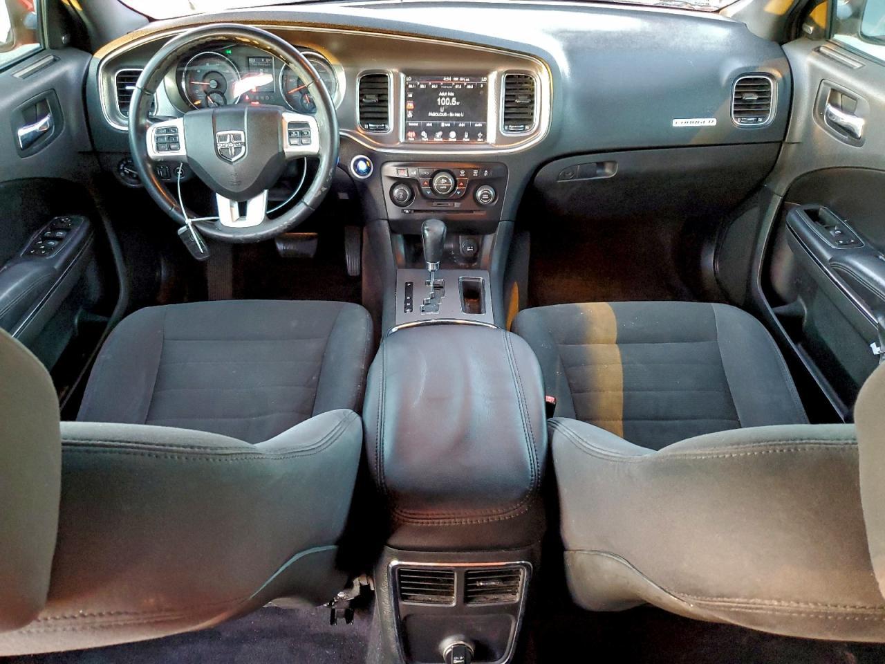 2011 DODGE CHARGER
