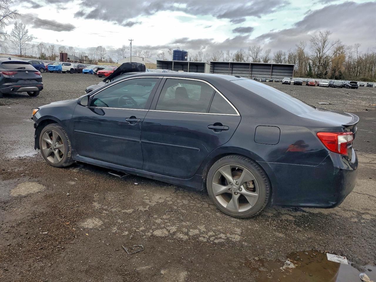 2012 TOYOTA CAMRY