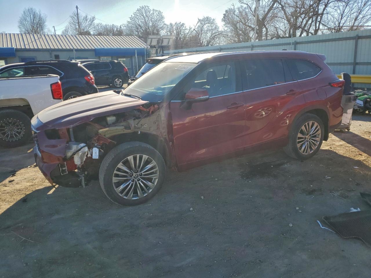 2022 TOYOTA HIGHLANDER