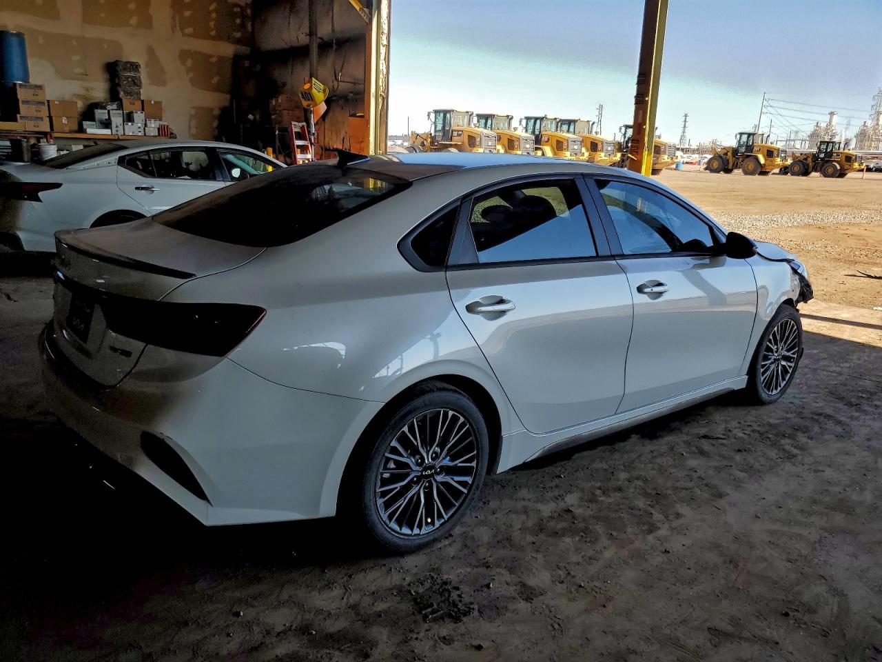 2023 KIA FORTE