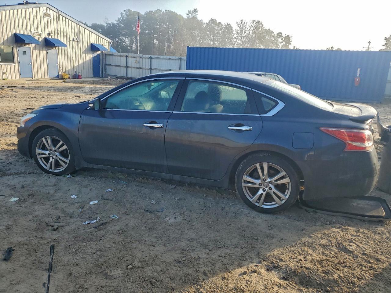 2013 NISSAN ALTIMA