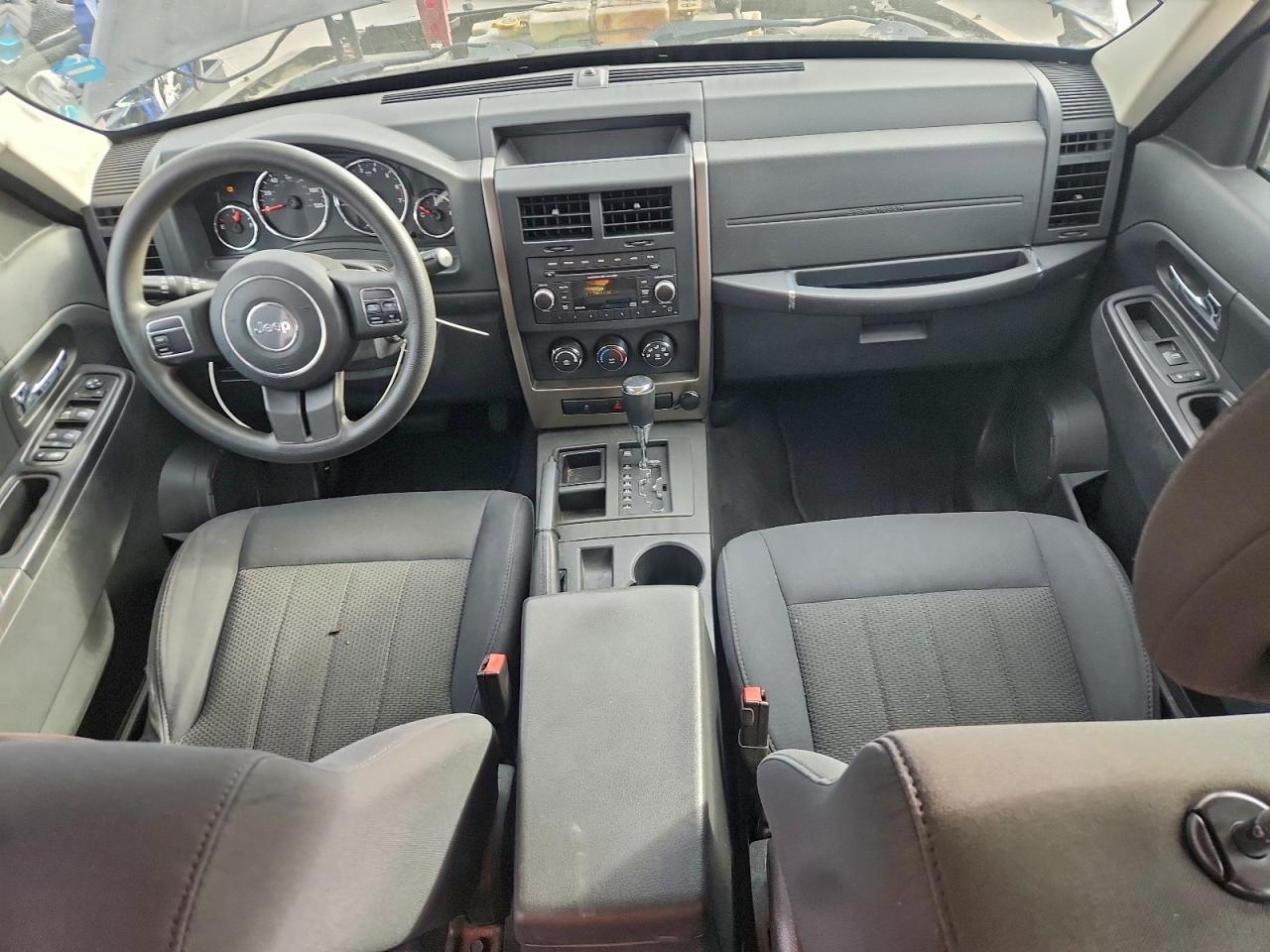2012 JEEP Liberty