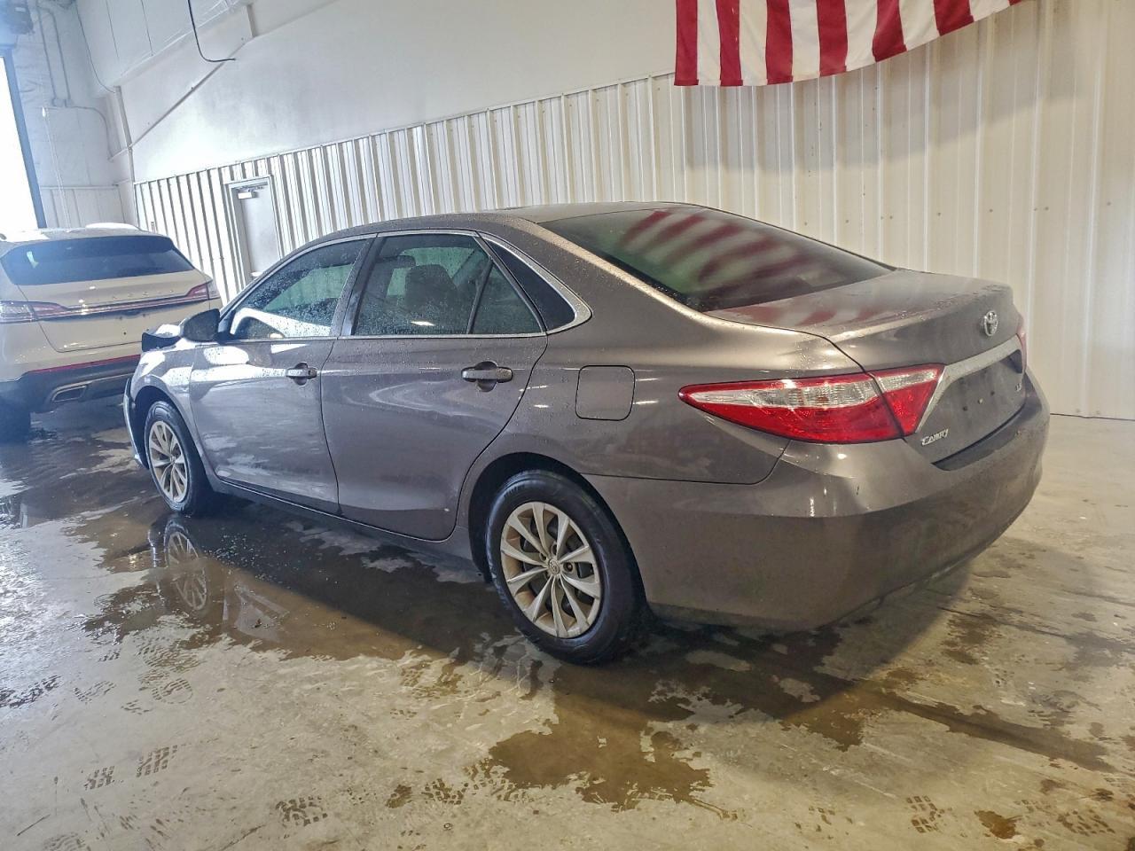 2015 TOYOTA CAMRY