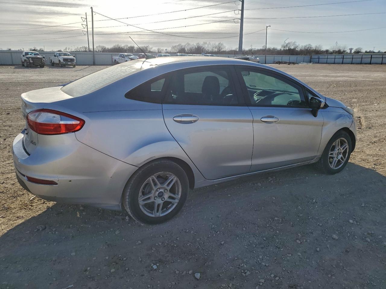 2018 FORD Fiesta