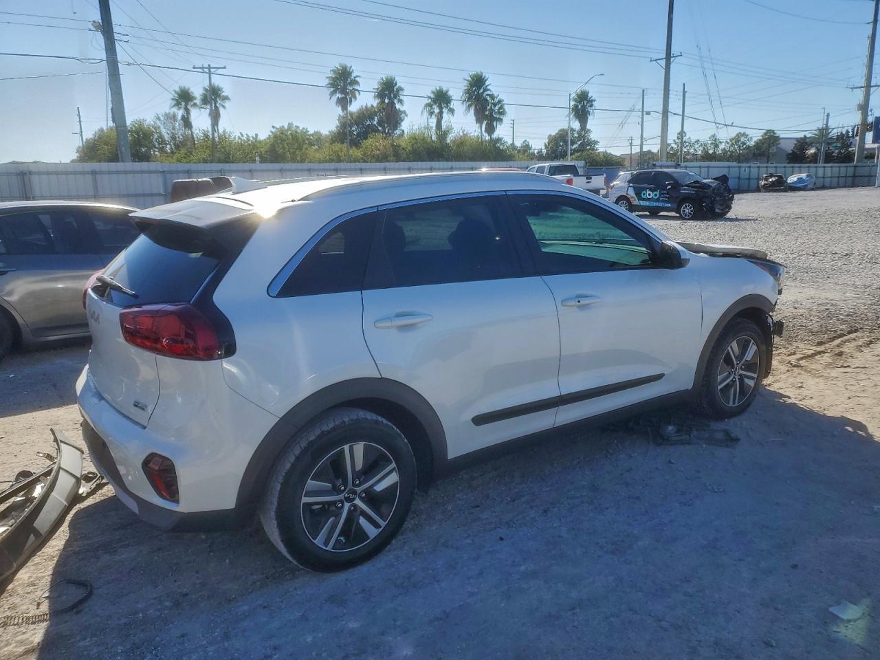 2022 KIA Niro