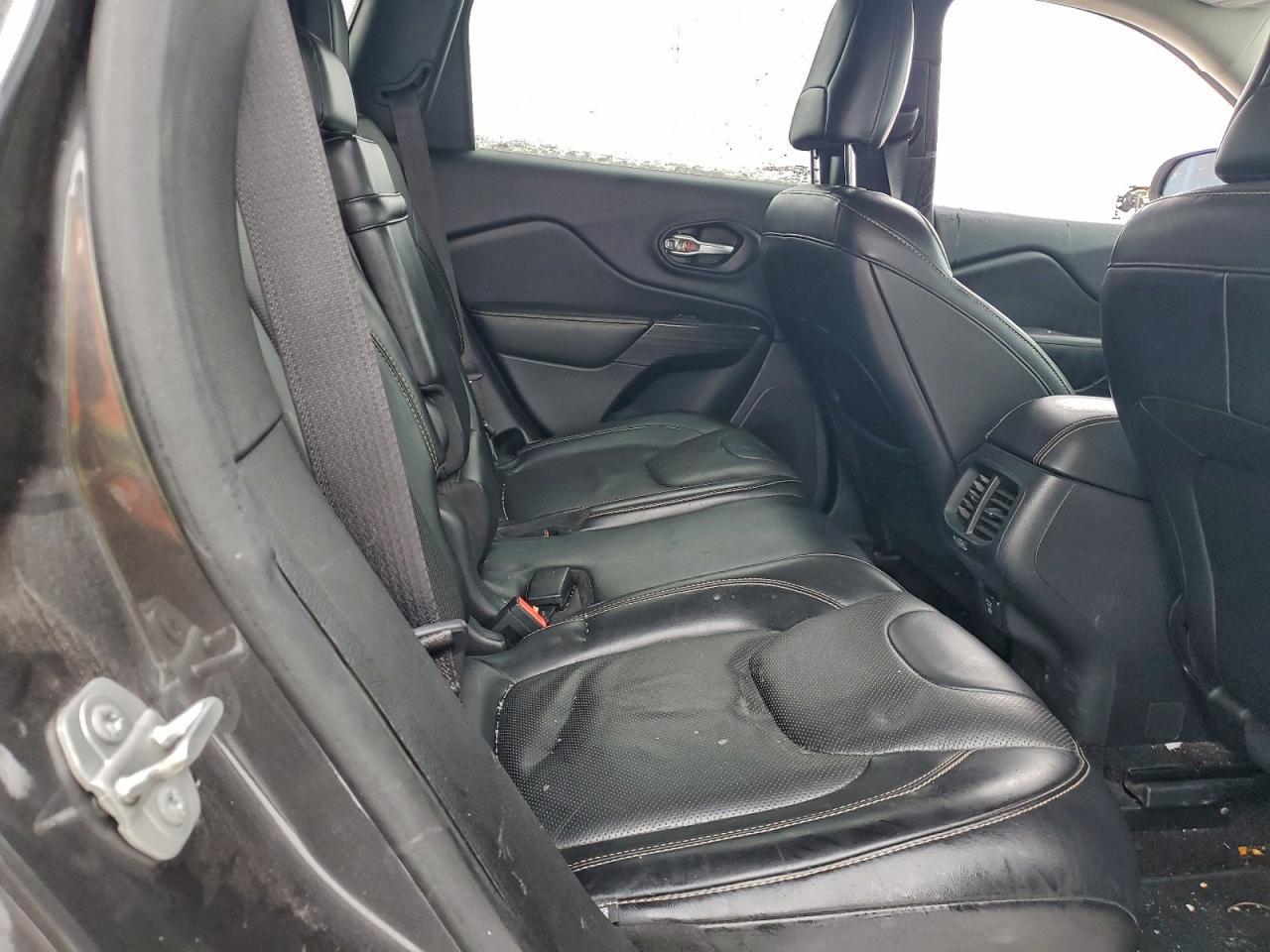 2016 JEEP CHEROKEE