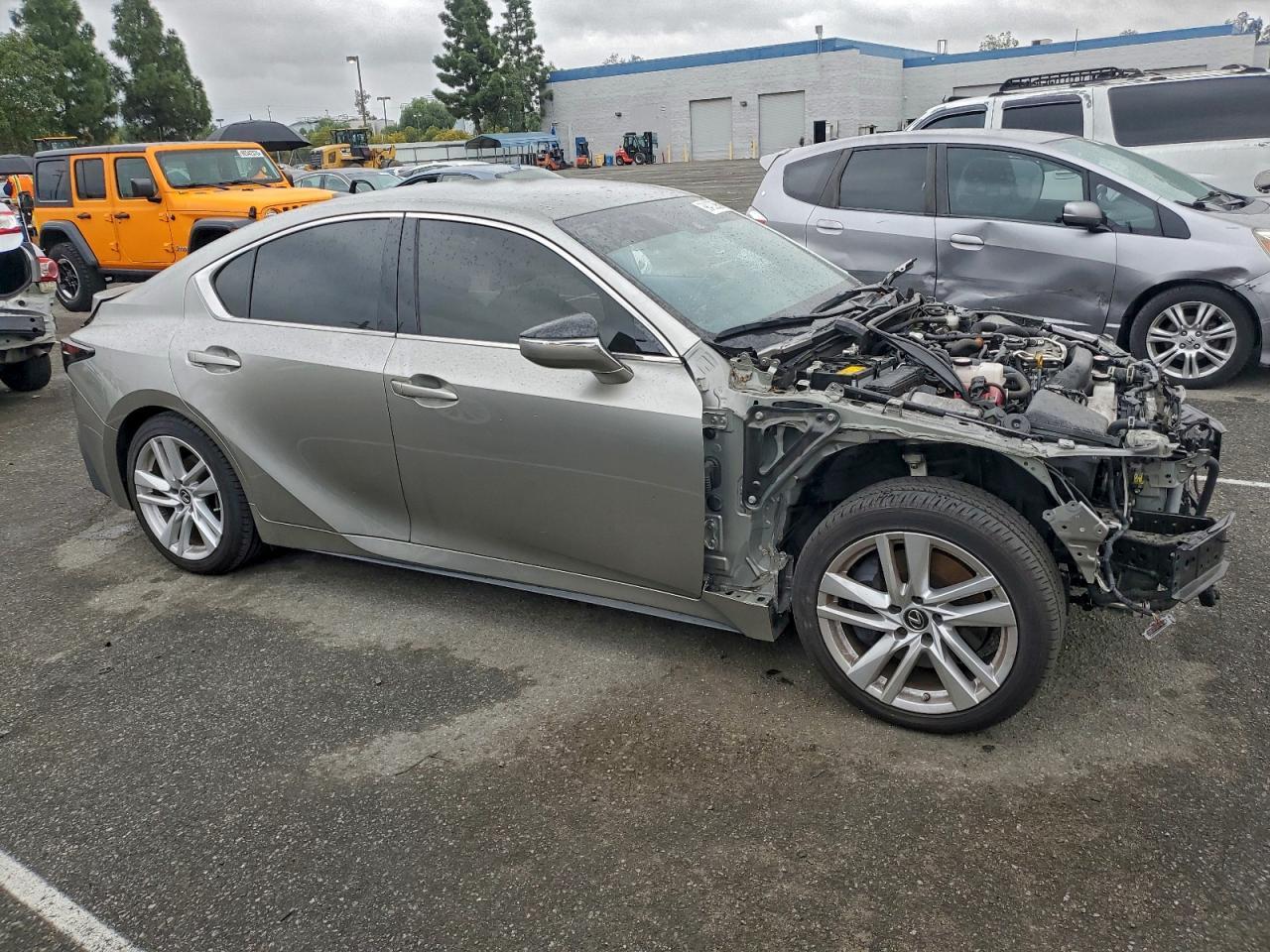 2021 LEXUS IS 300