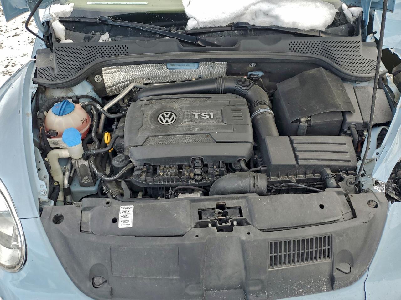 2015 VOLKSWAGEN Beetle