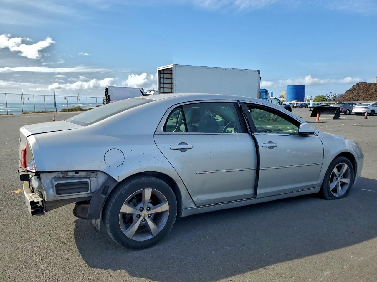 2011 CHEVROLET MALIBU