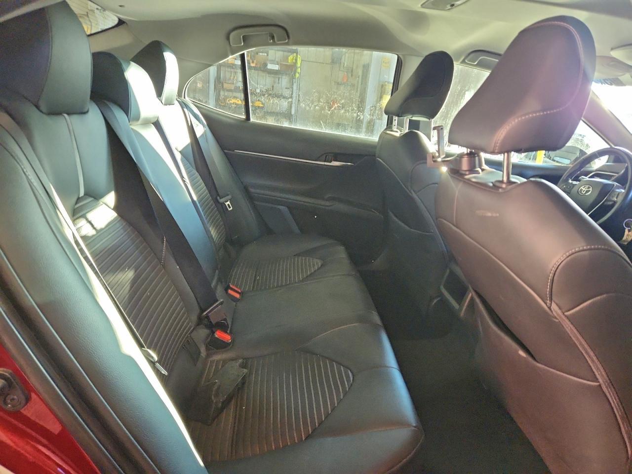 2018 TOYOTA CAMRY