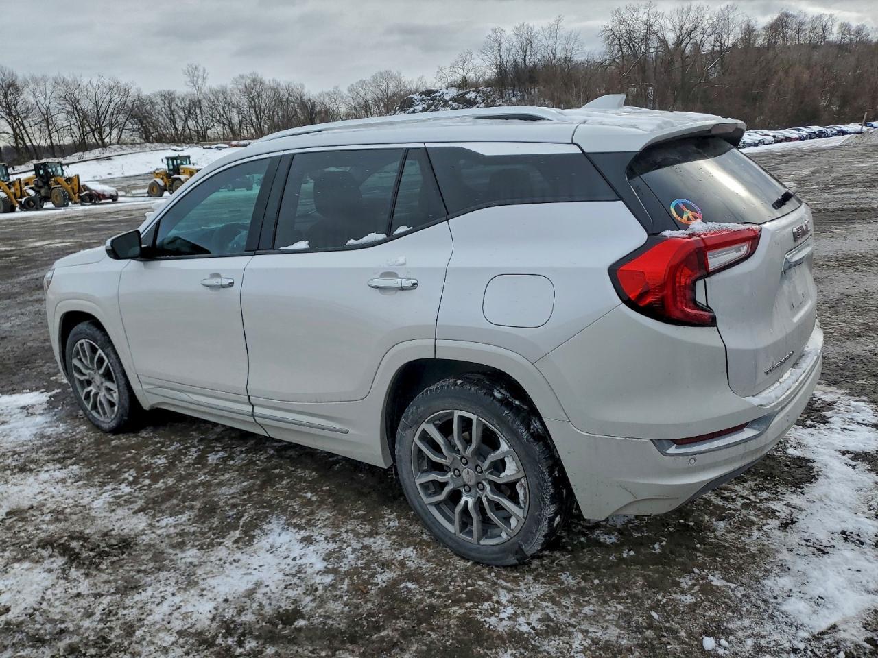 2023 GMC Terrain