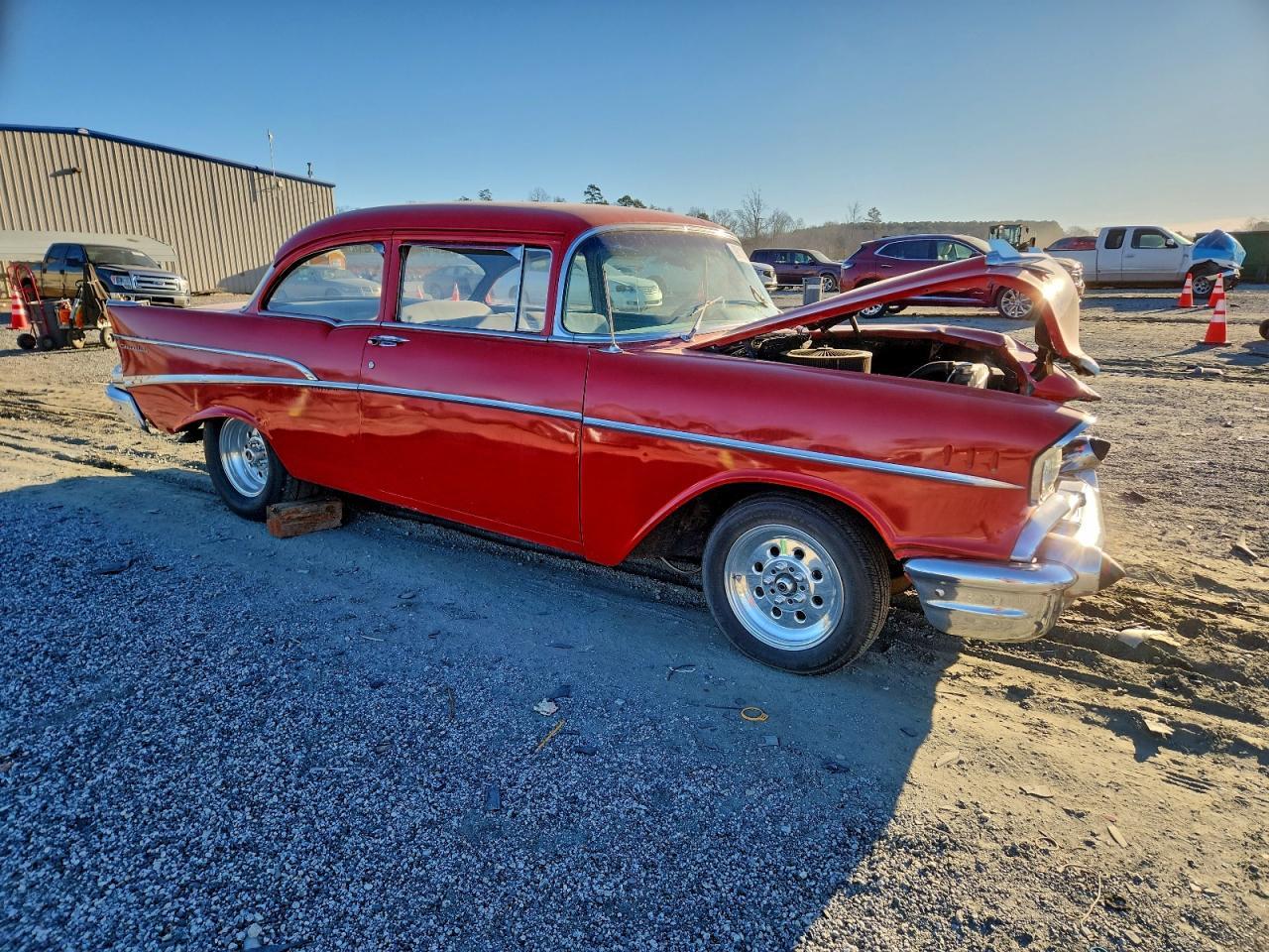 1957 CHEVROLET 210