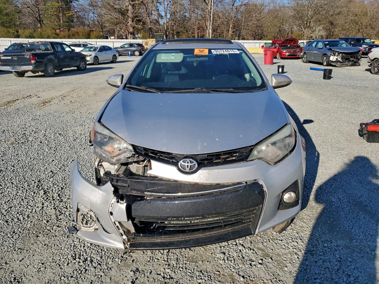 2015 TOYOTA COROLLA