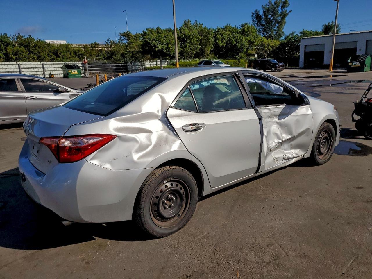 2019 TOYOTA COROLLA