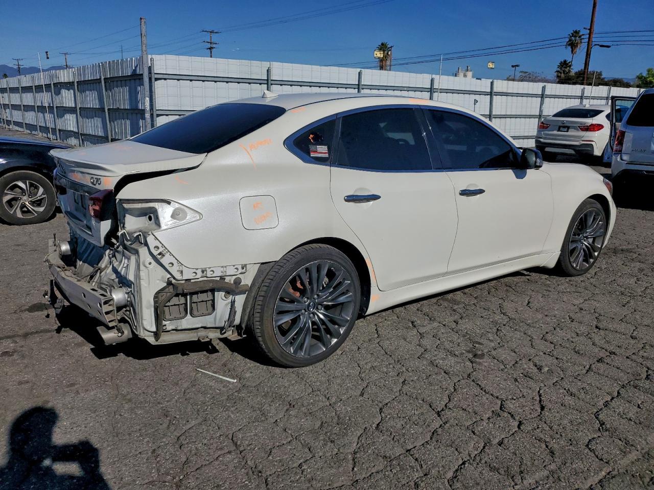 2016 INFINITI Q70