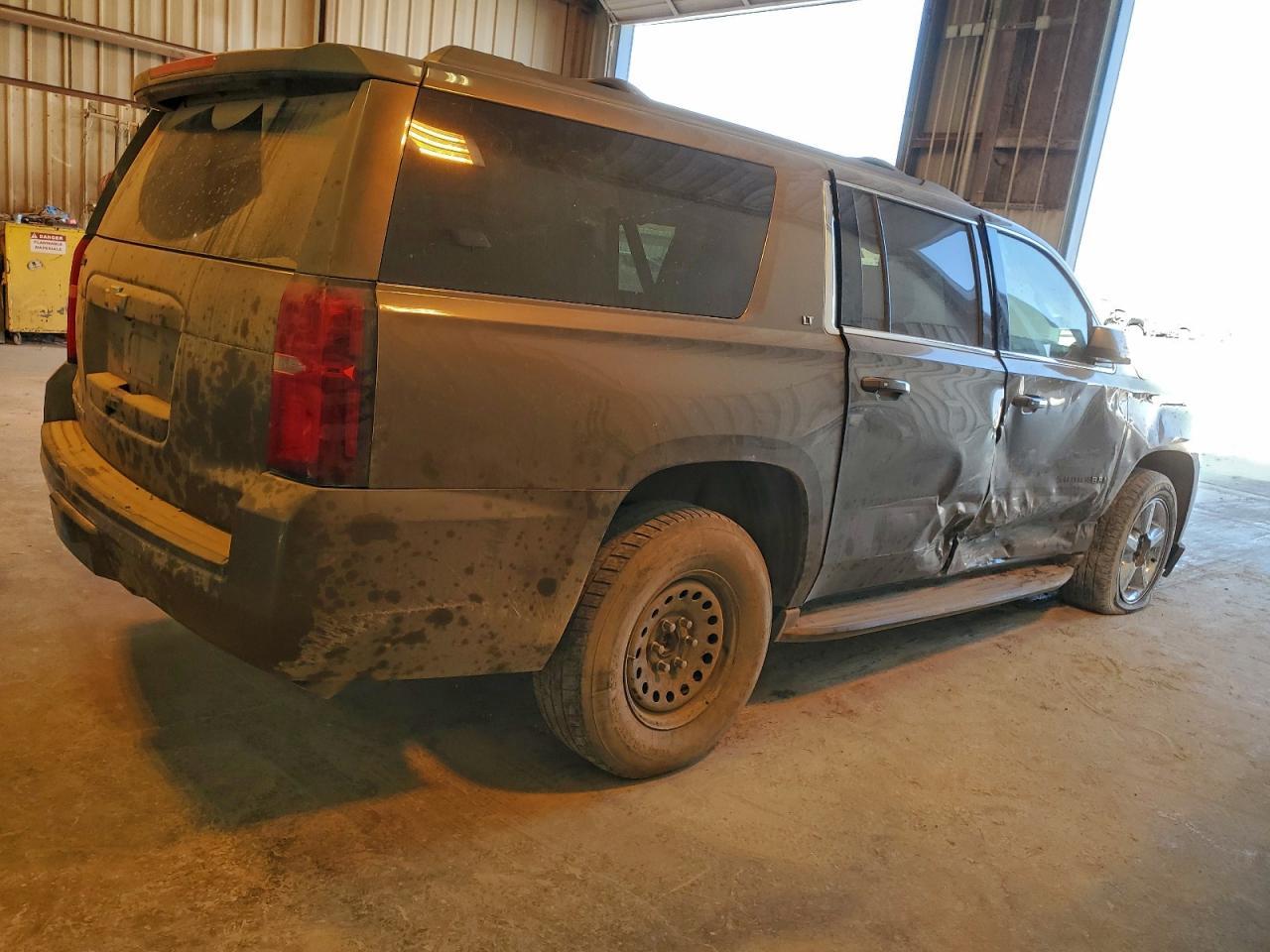 2016 CHEVROLET Suburban