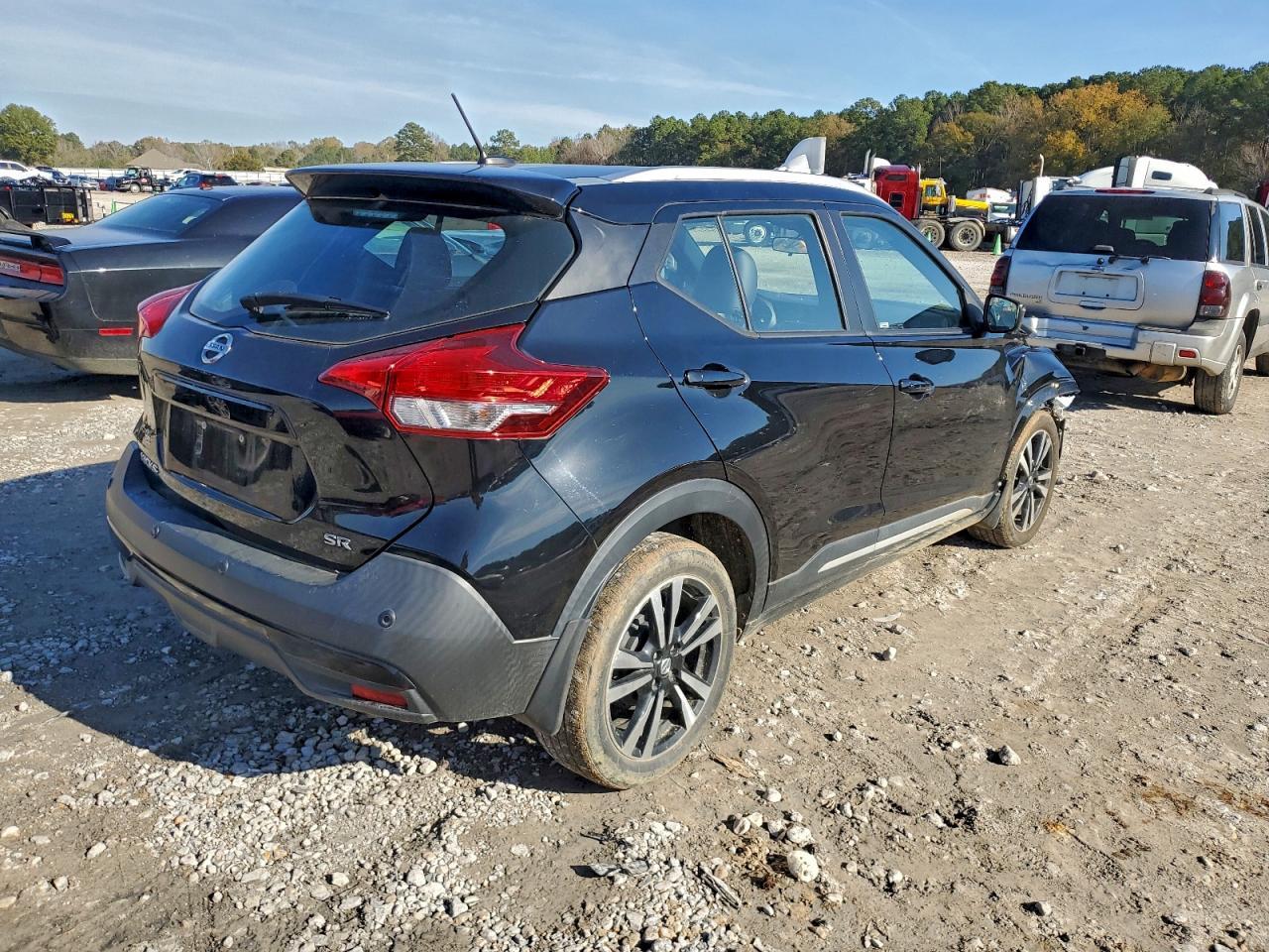 2020 NISSAN KICKS