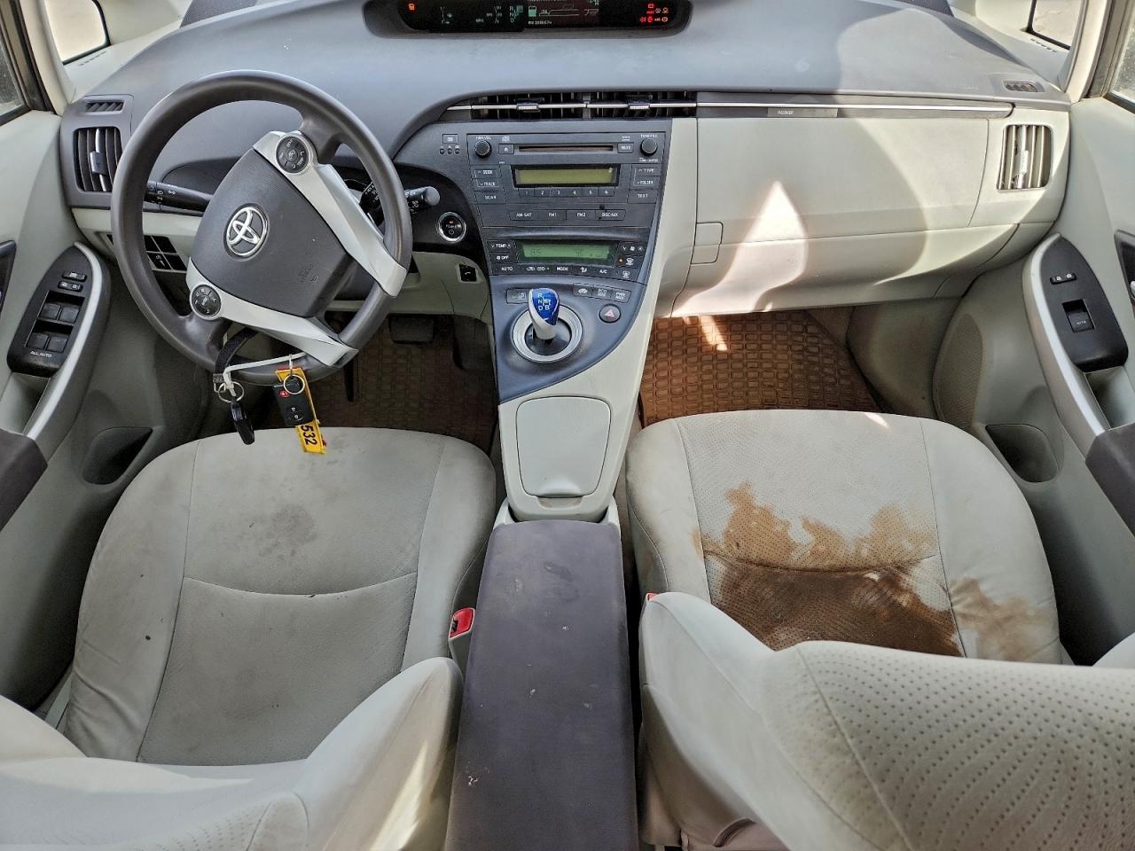 2011 TOYOTA PRIUS