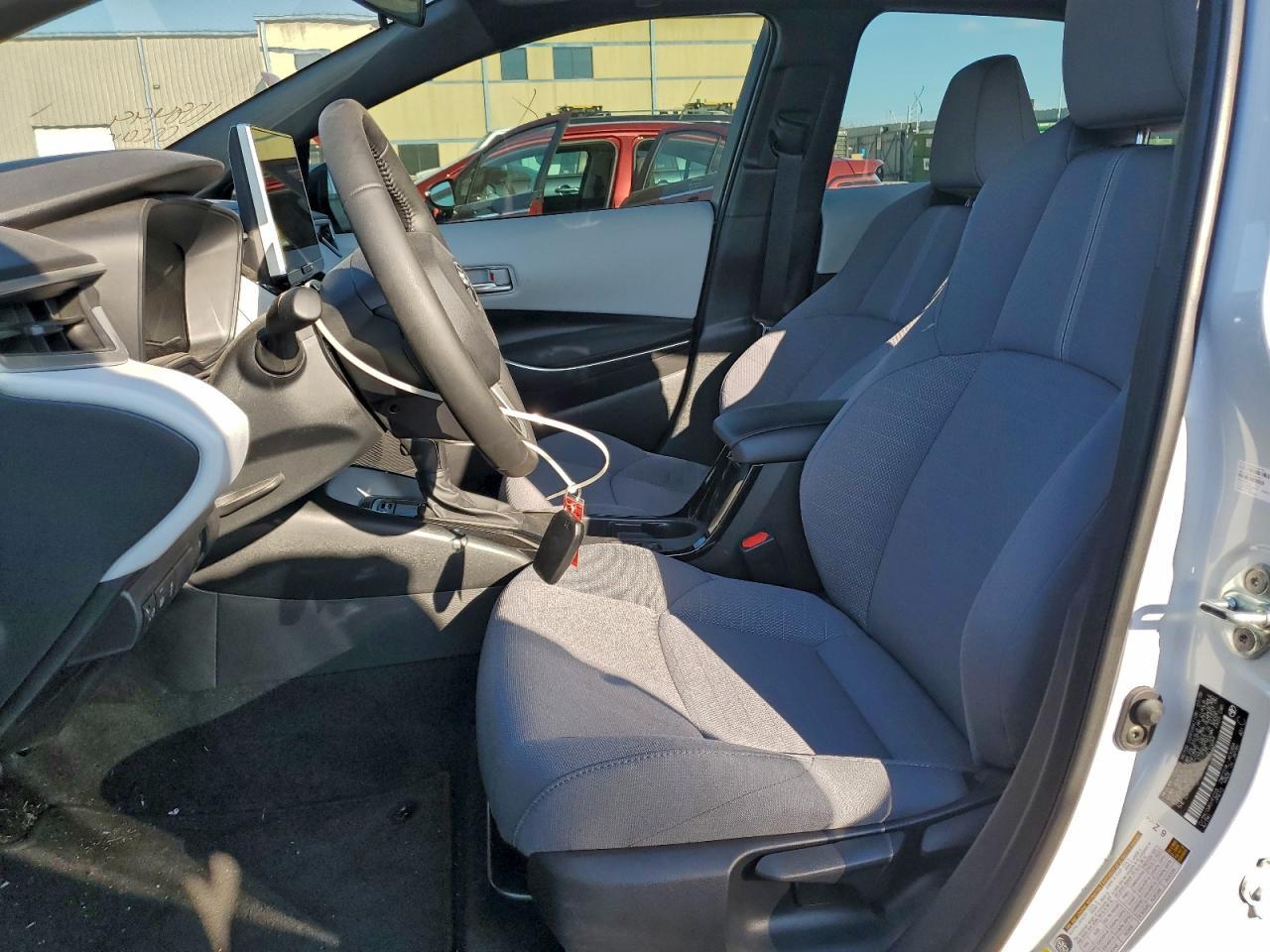 2025 TOYOTA COROLLA