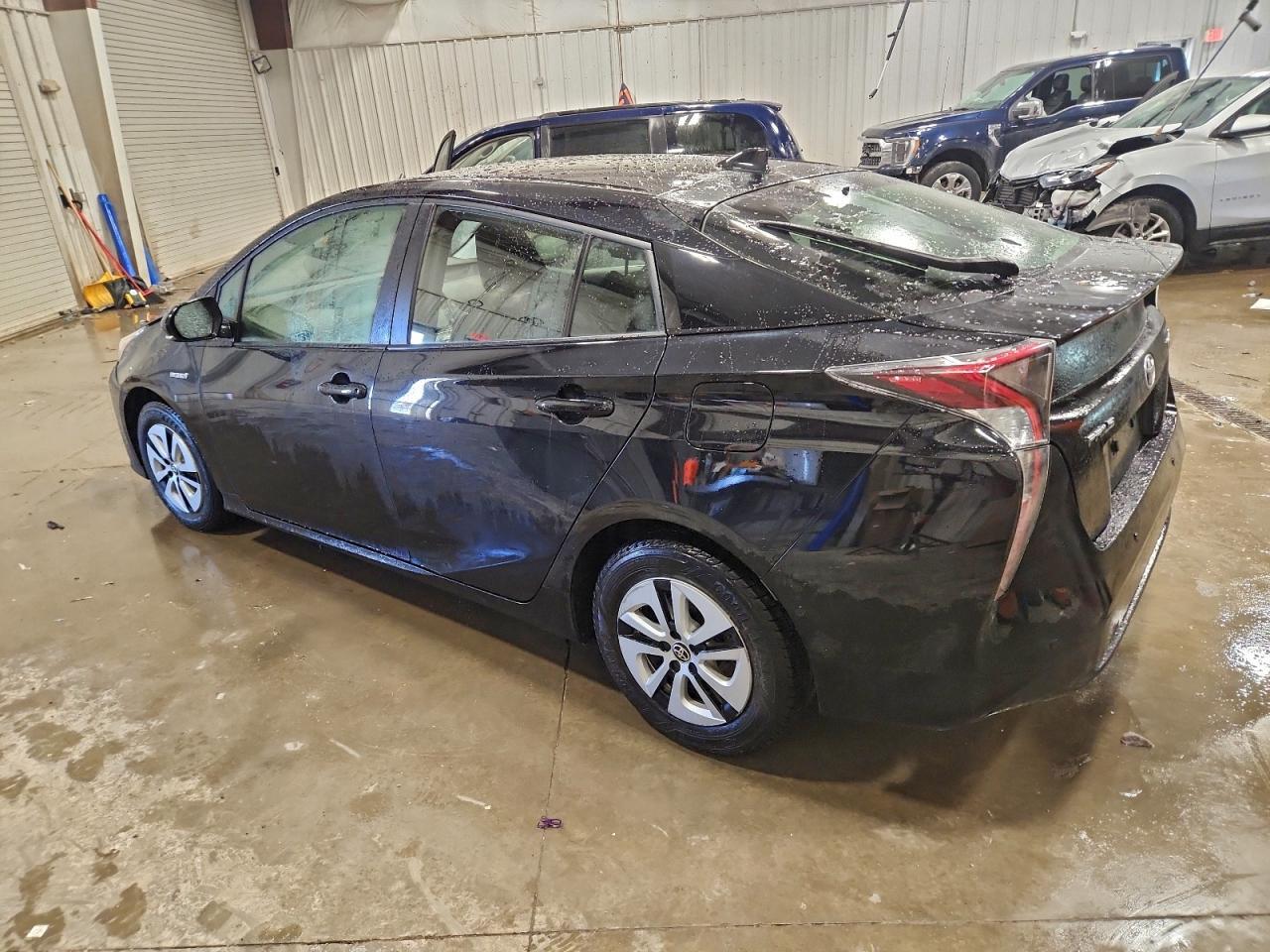 2017 TOYOTA PRIUS