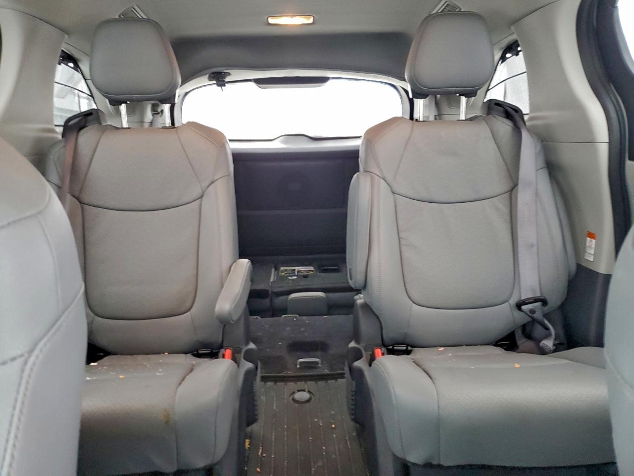 2024 TOYOTA SIENNA