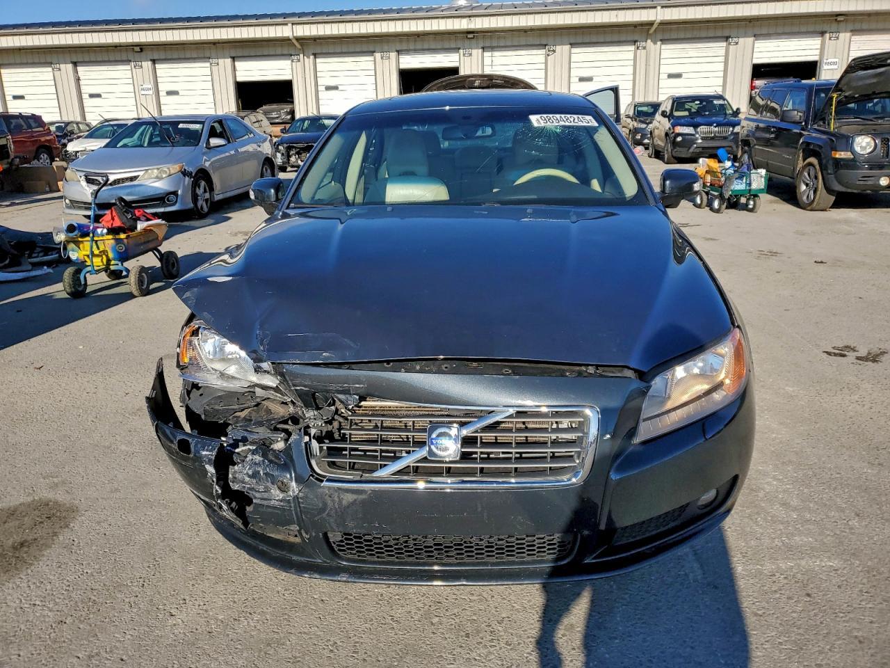 2009 VOLVO S80