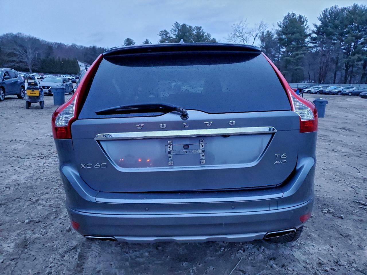 2017 VOLVO XC60