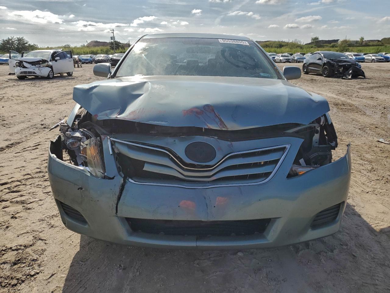 2010 TOYOTA CAMRY