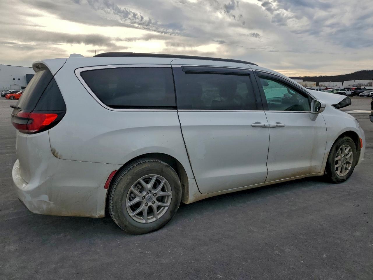2022 CHRYSLER Pacifica