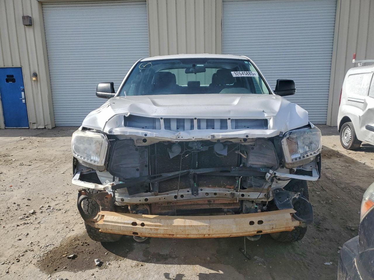 2016 TOYOTA TUNDRA