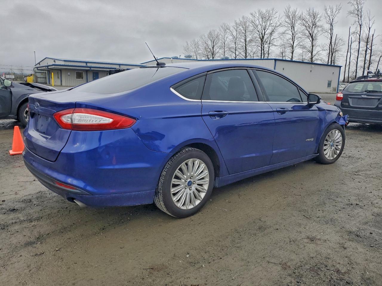 2013 FORD FUSION
