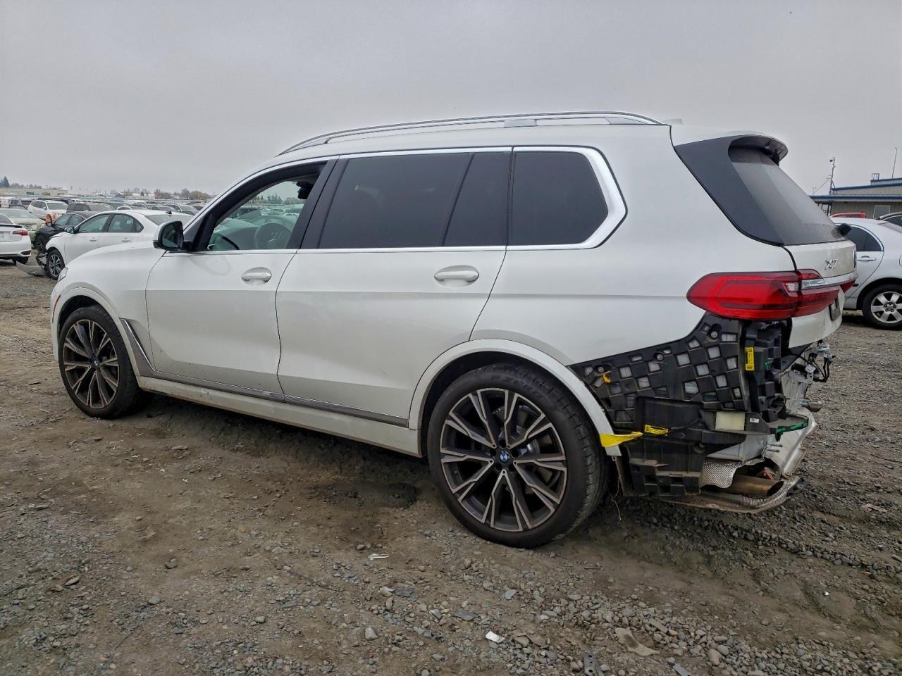 2021 BMW X7