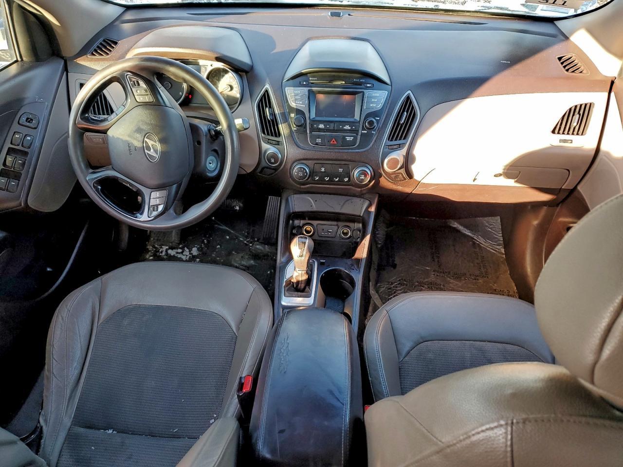 2015 HYUNDAI TUCSON