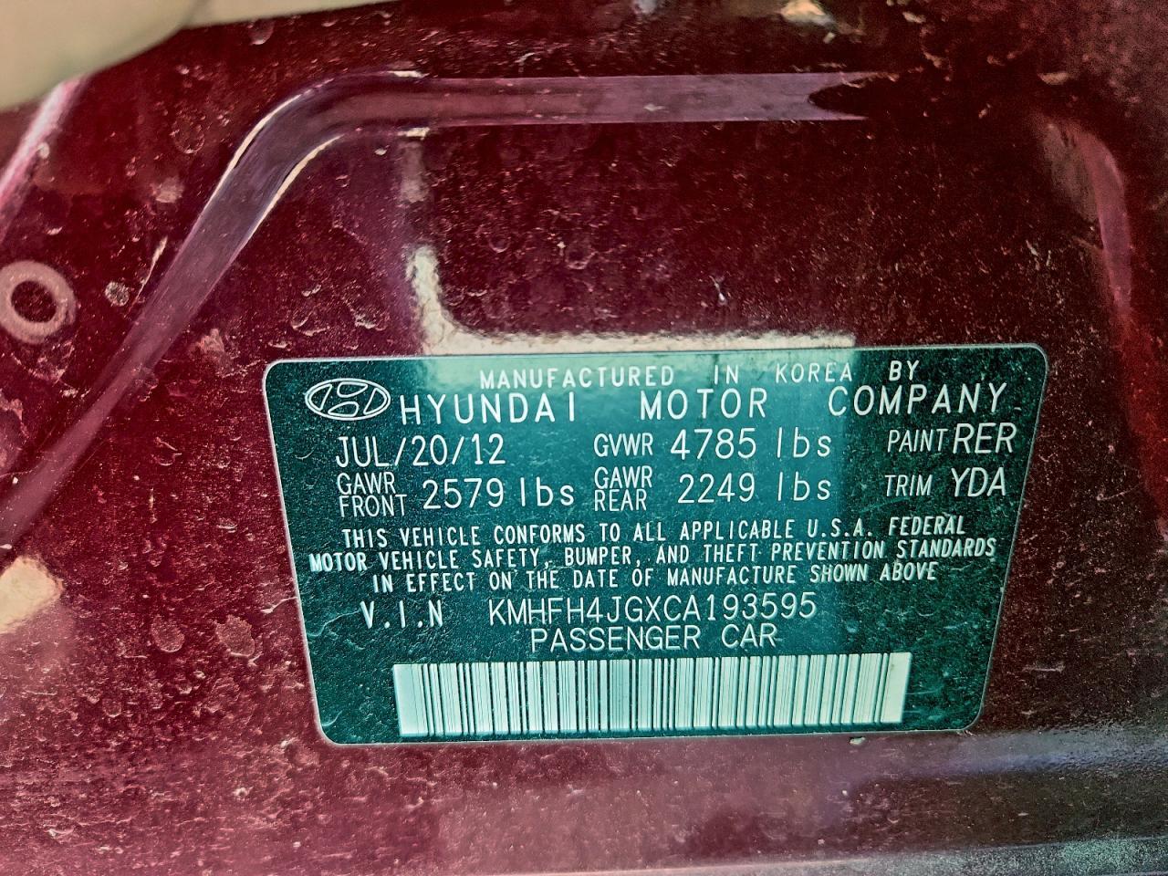 2012 HYUNDAI Azera