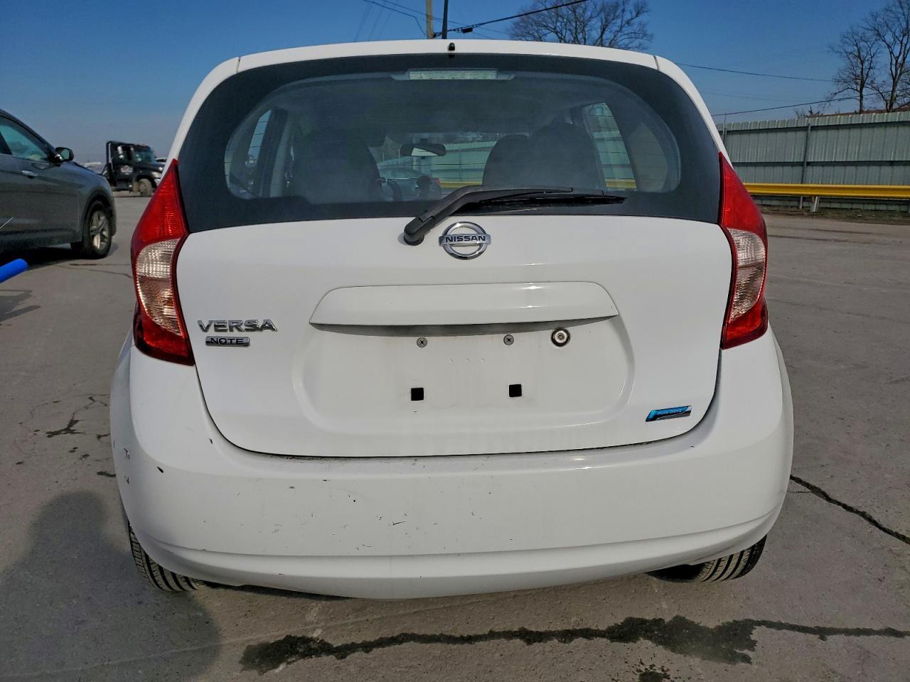 2016 NISSAN Versa Note