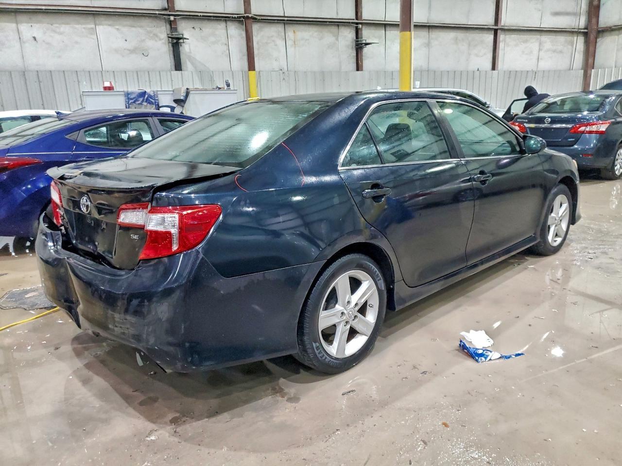 2013 TOYOTA CAMRY