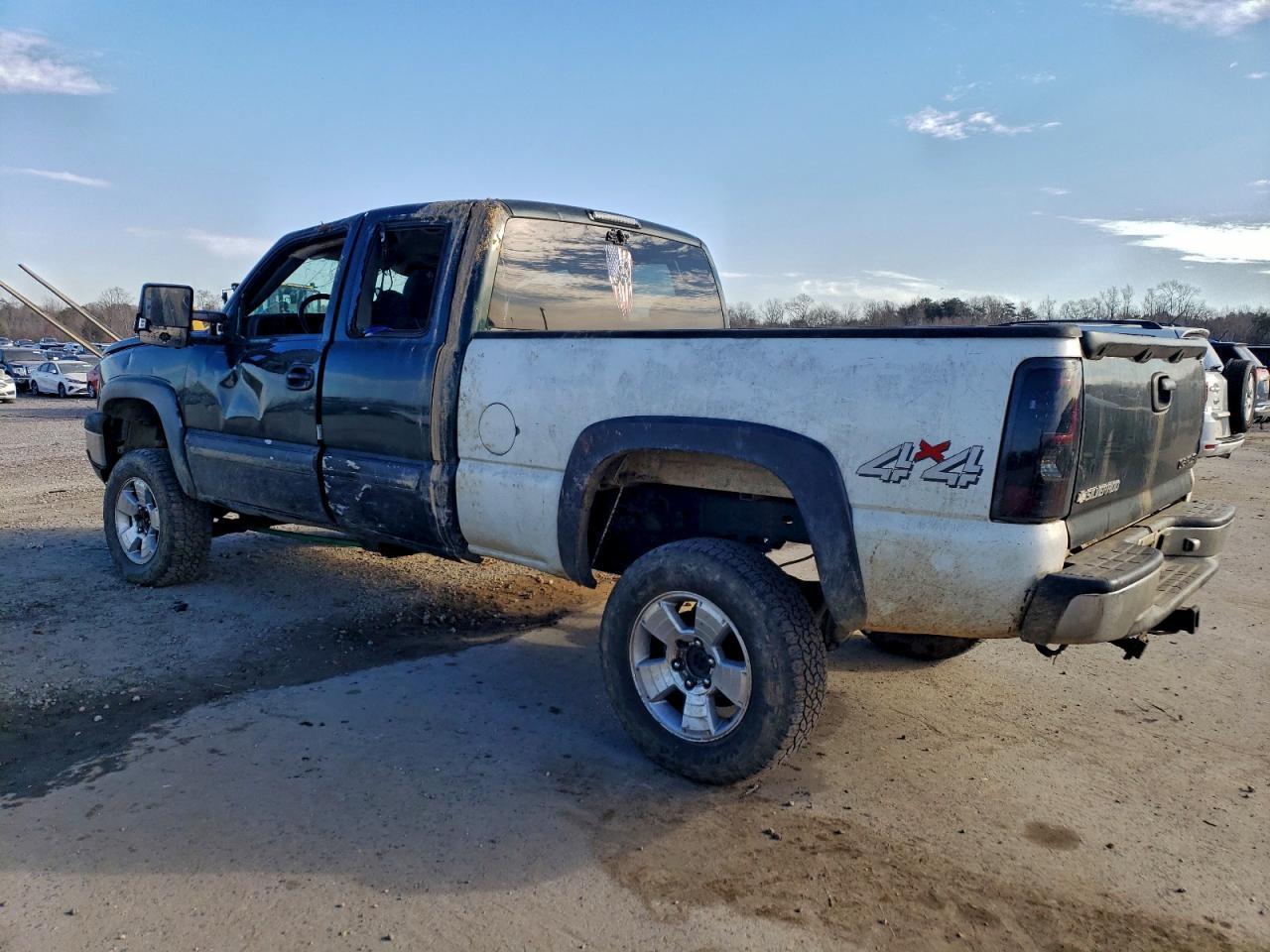 2004 CHEVROLET Silverado