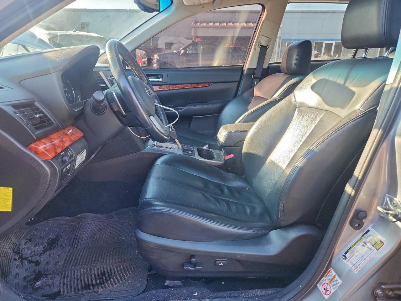2010 SUBARU Outback