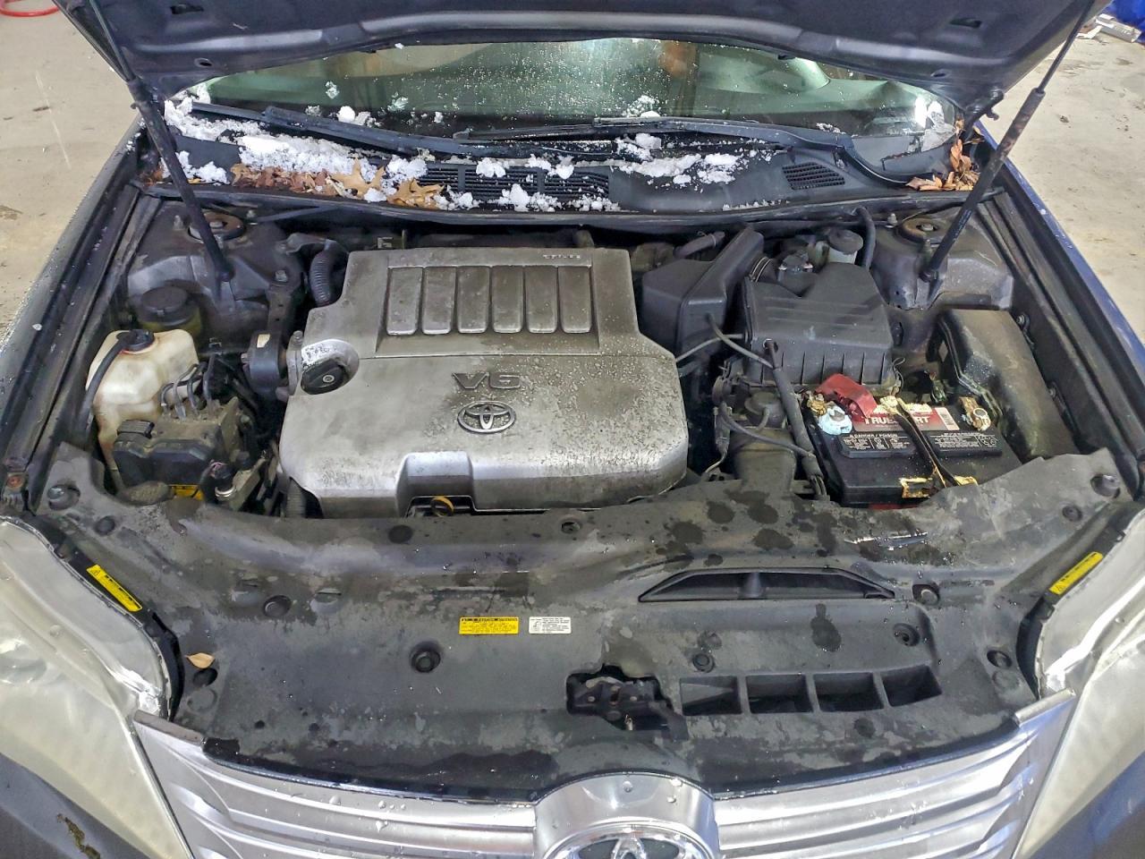 2011 TOYOTA Avalon