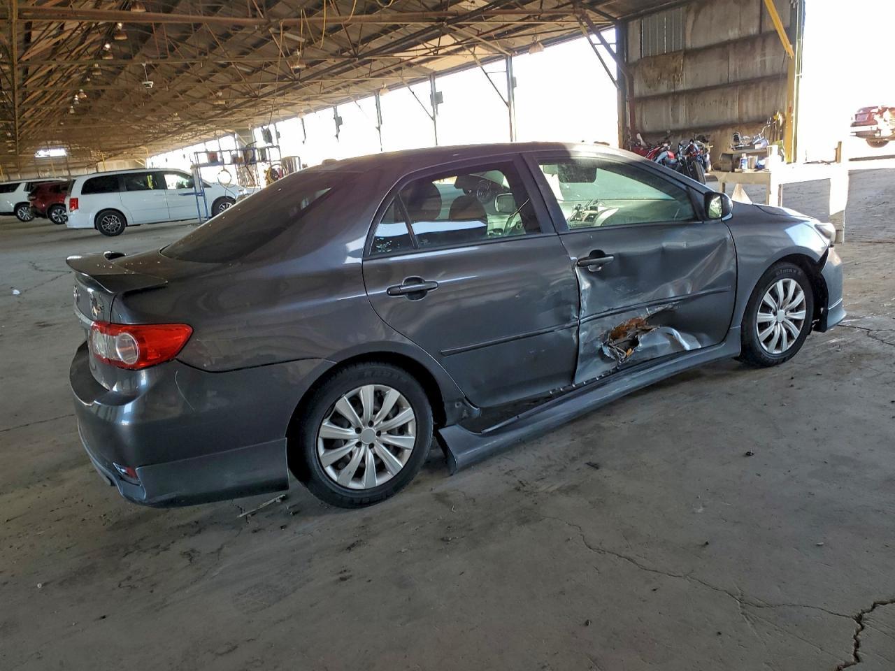 2013 TOYOTA COROLLA